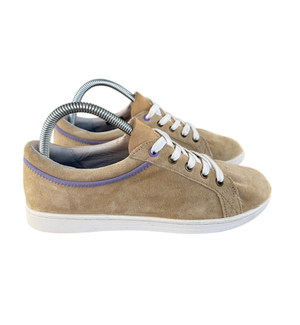 Revitalign Avalon Women's Tan Suede Sneakers Sz 8.5 EUC